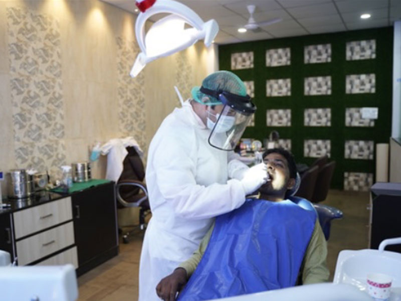 Aligner treatment in Lucknow